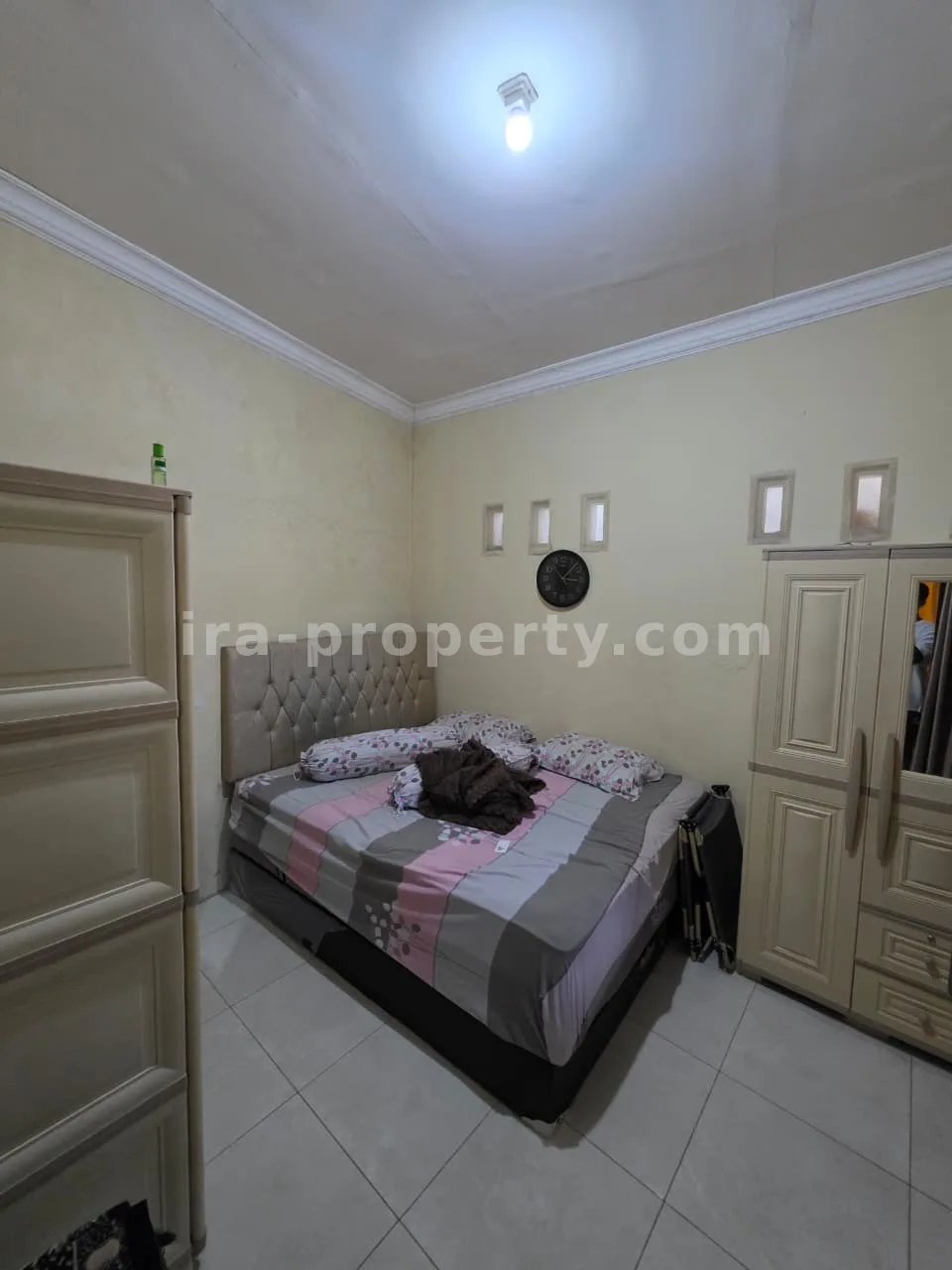 Ruko dan Rumah Dijual di Jalan Utama Ampenan, Mataram - 1010 - 2