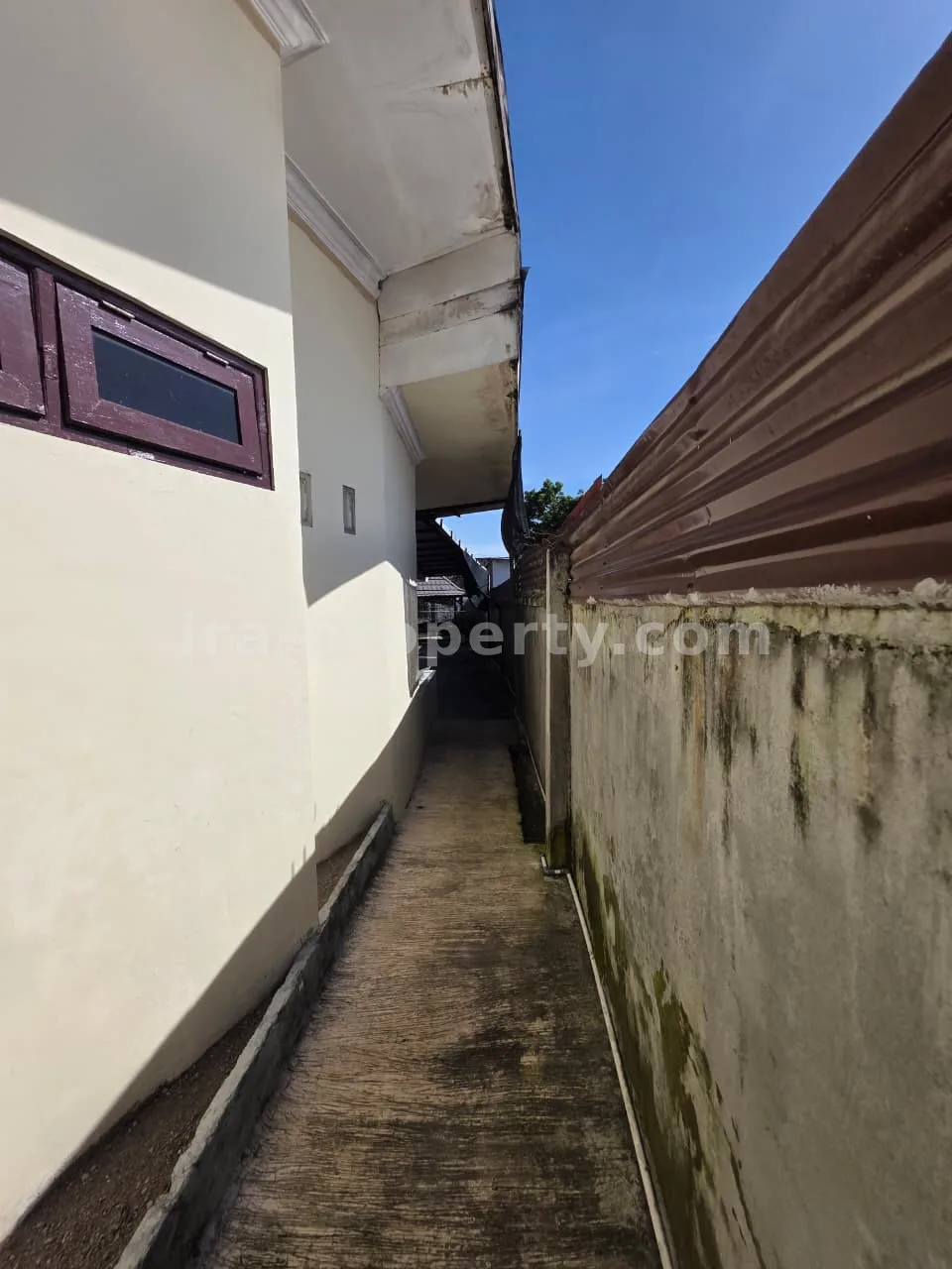 Ruko dan Rumah Dijual di Jalan Utama Ampenan, Mataram - 1010 - 6