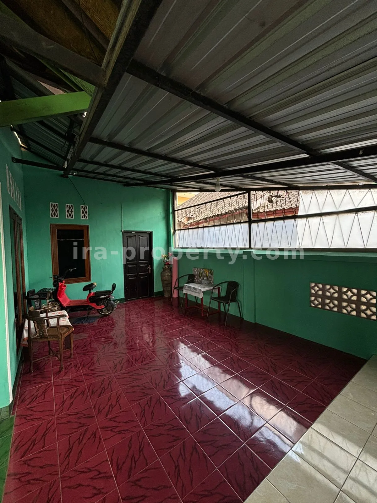 Rumah Strategis Harga Terjangkau di Udayana, Mataram - 1017 - 4