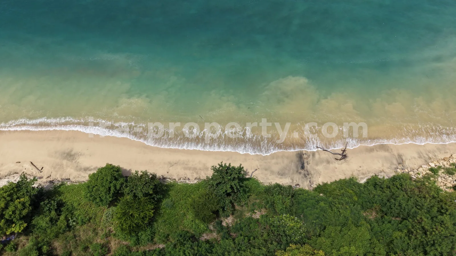 Exclusive Beachfront Land in Gerupuk – Prime Resort Plot Near Kuta Mandalika - 551 - 15