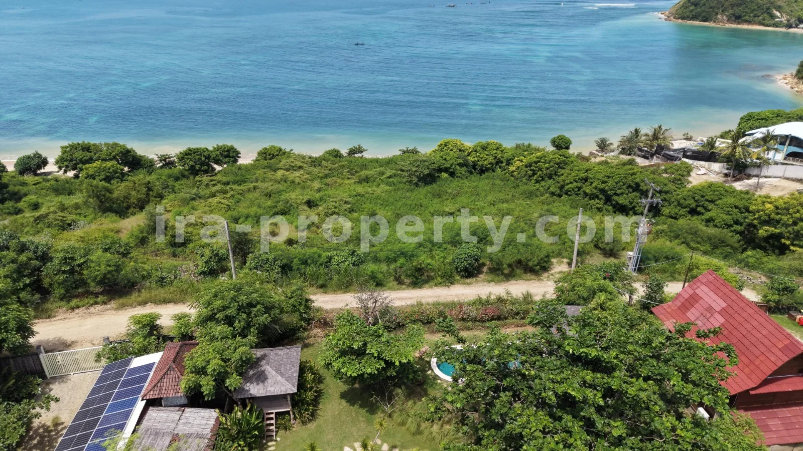 Exclusive Beachfront Land in Gerupuk – Prime Resort Plot Near Kuta Mandalika - 551 - 4