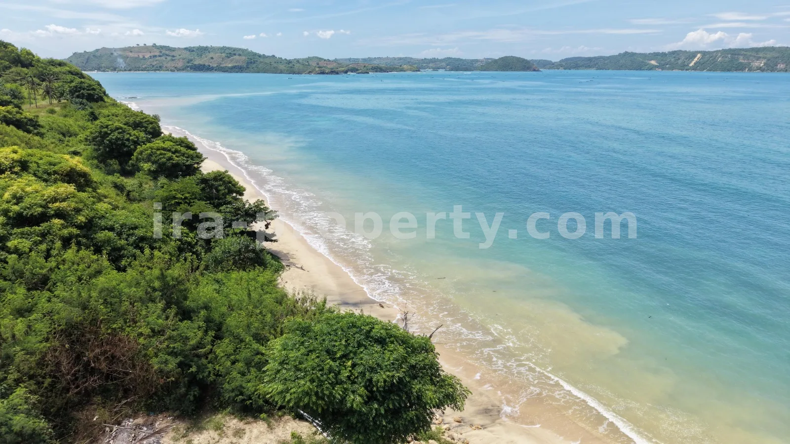Exclusive Beachfront Land in Gerupuk – Prime Resort Plot Near Kuta Mandalika - 551 - 9