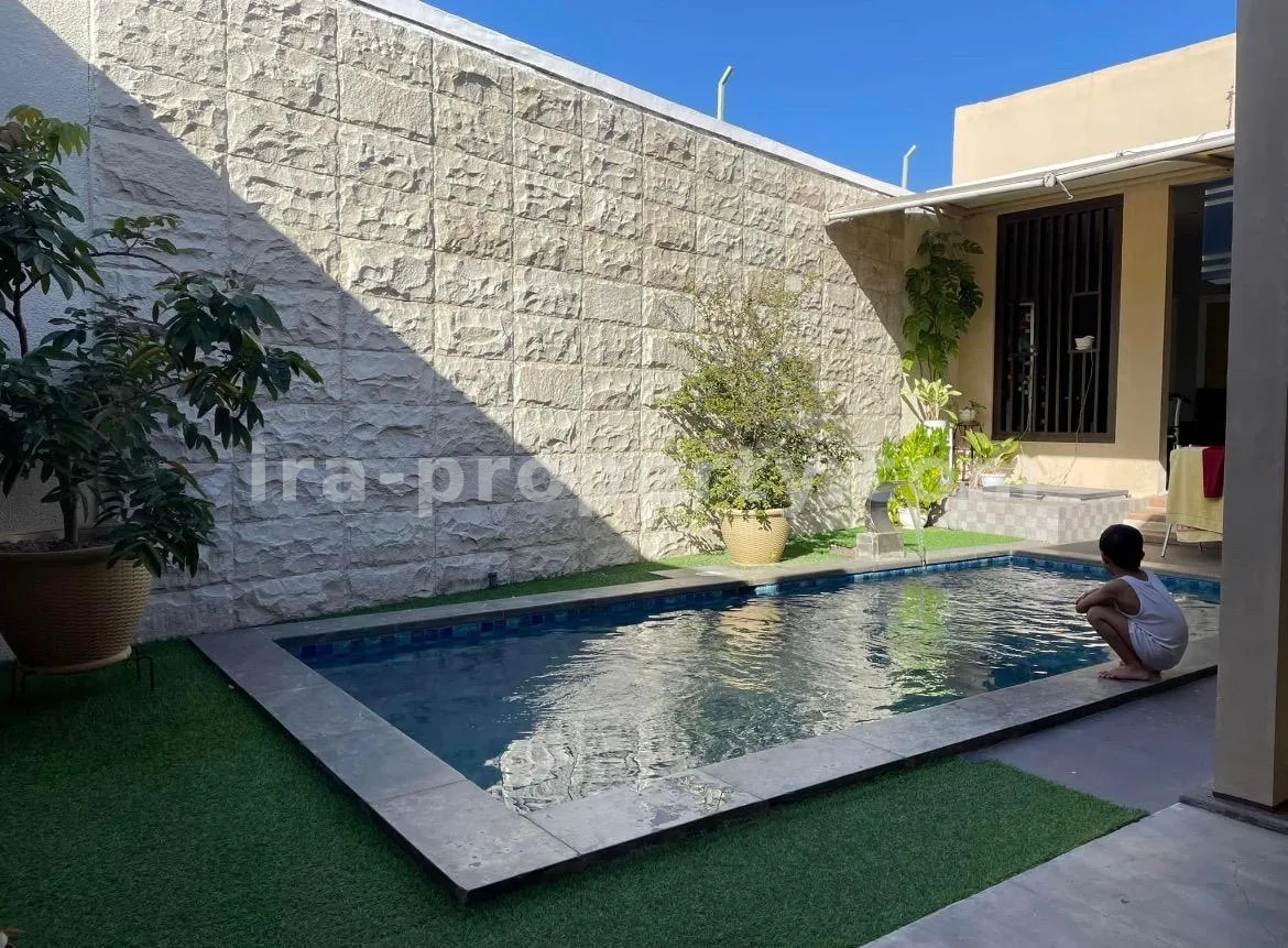 Rumah Mewah dengan Kolam Renang Pribadi Dekat RSUD Gerung – West Lombok - 1014 - 3