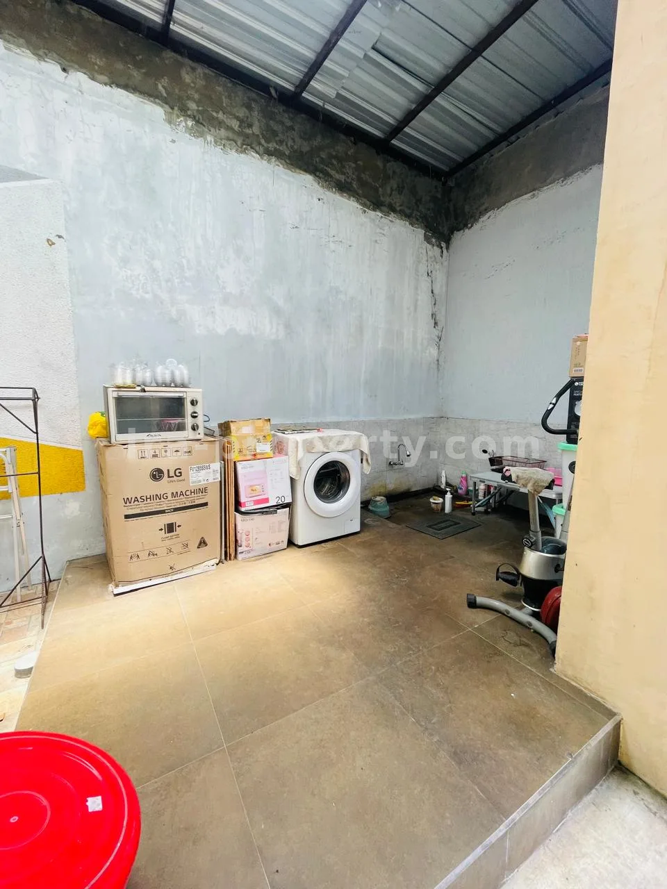 Rumah Mewah dengan Kolam Renang Pribadi Dekat RSUD Gerung – West Lombok - 1014 - 9
