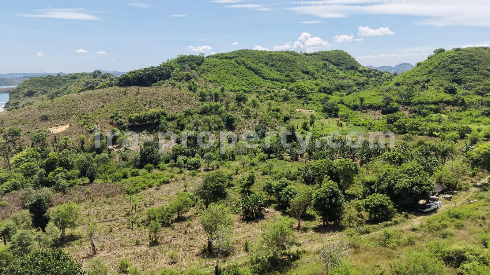 Massive 5-Hectare Beachfront Estate Near Tanjung Aan – Prime Resort Development Site - 552 - 13