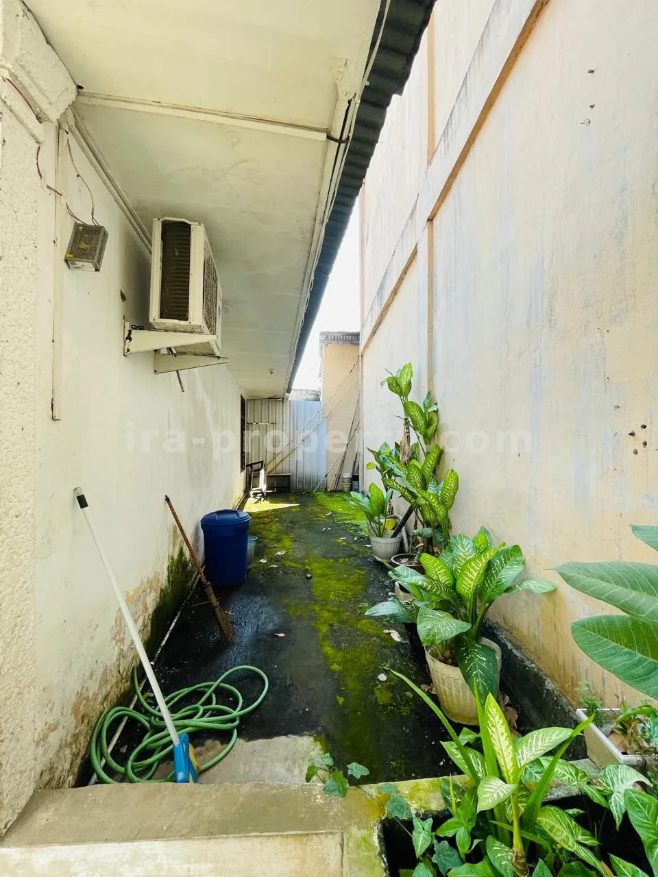 Prime Commercial Property on Jalan Sriwijaya – Near Epicentrum Mall Mataram - 807 - 10
