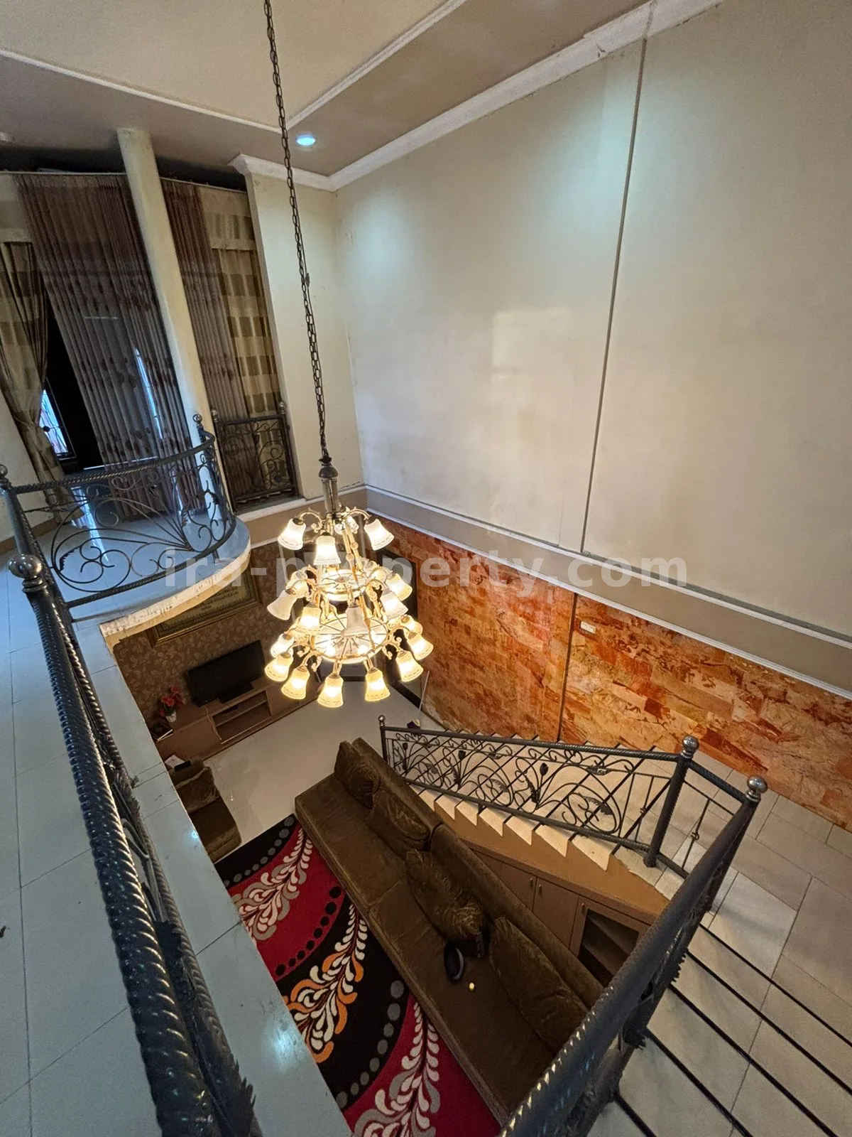 Grand 2-Story Luxury Residence – Prime Praya City Center, Central Lombok - 93 - 9