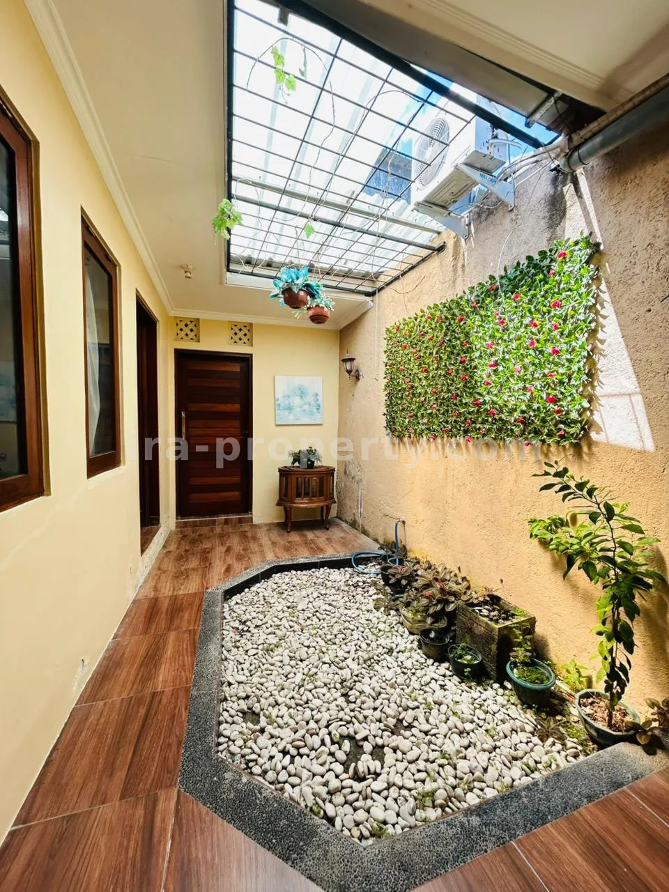 Rumah Keluarga Aman Tingkat Tinggi – 2 Kamar Tidur – Lokasi Strategis Dekat SKIP Brimob, Ampenan - 1024 - 6