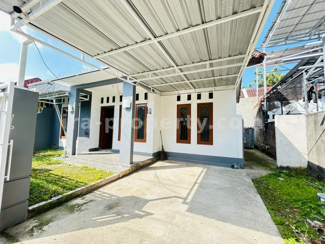 Rumah Keluarga Baru Direnovasi Dekat Jalan Adisucipto, Mataram - 1023 - 1