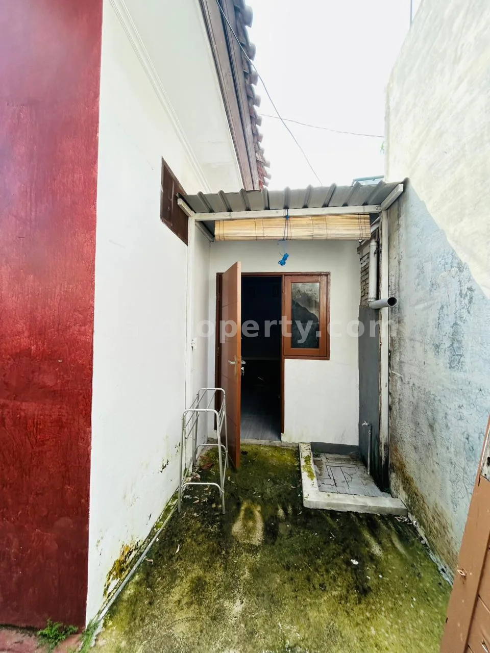 Rumah Keluarga Baru Direnovasi Dekat Jalan Adisucipto, Mataram - 1023 - 13