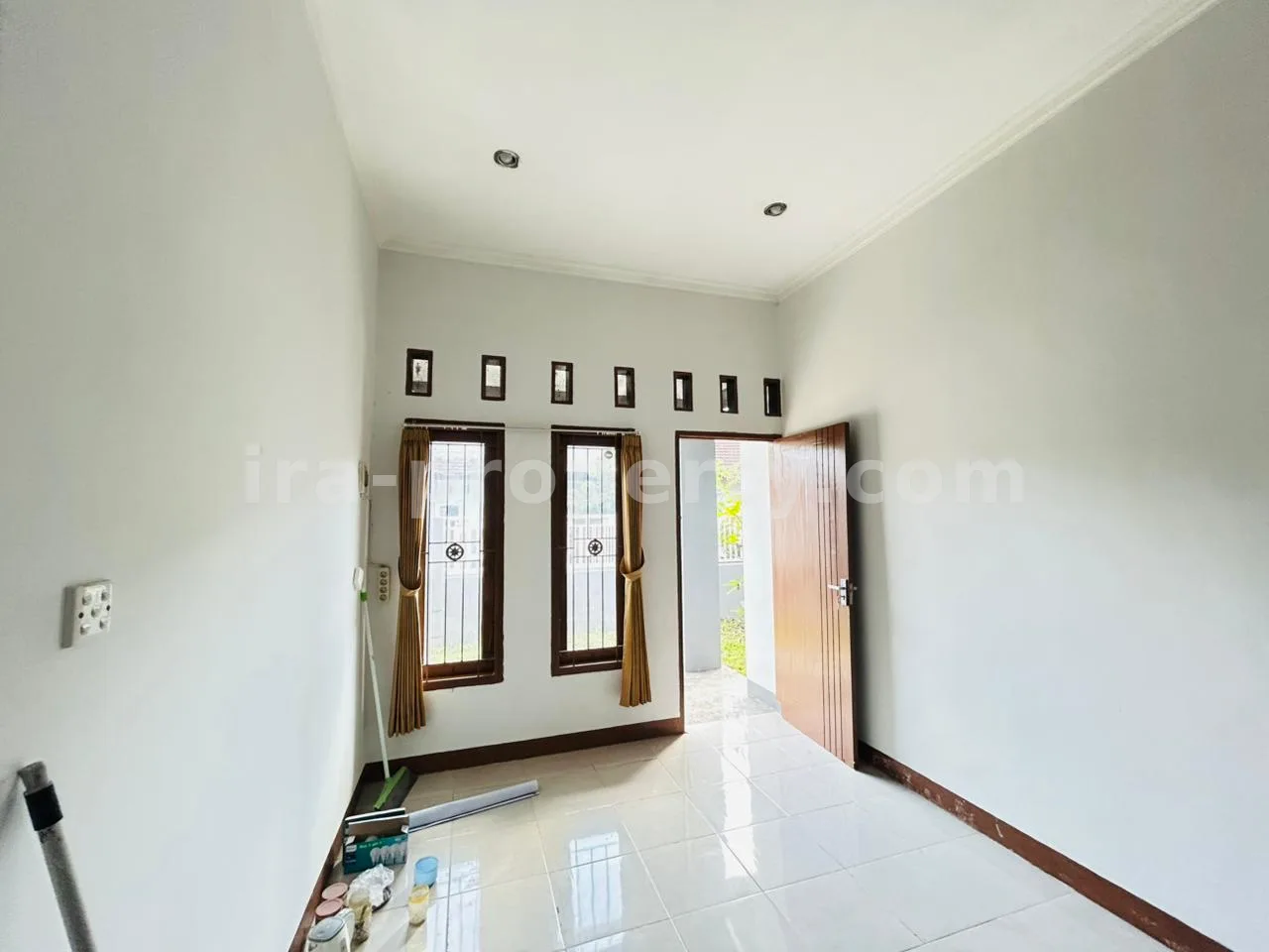 Rumah Keluarga Baru Direnovasi Dekat Jalan Adisucipto, Mataram - 1023 - 7