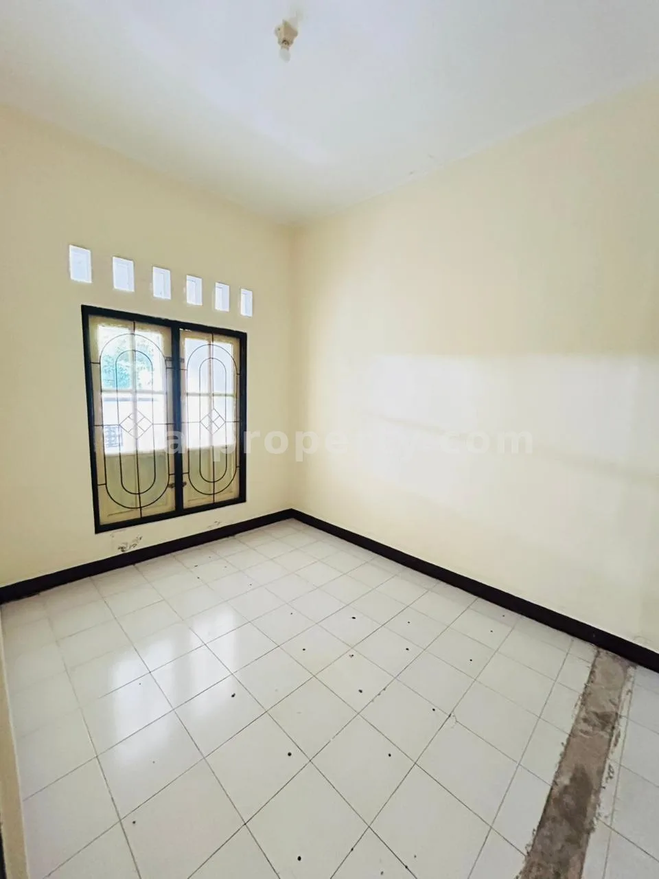 Rumah Keluarga 3 Kamar di Bumi Selaparang Asri, Rembiga - 1025 - 10