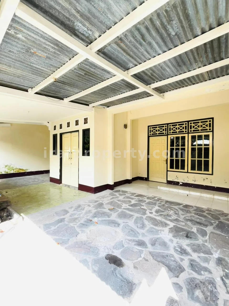 Rumah Keluarga 3 Kamar di Bumi Selaparang Asri, Rembiga - 1025 - 12