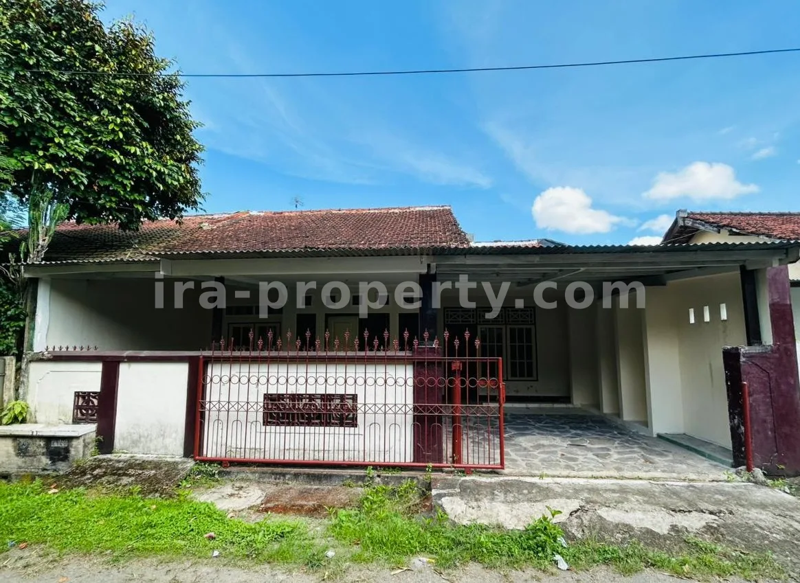 Rumah Keluarga 3 Kamar di Bumi Selaparang Asri, Rembiga - 1025 - 8