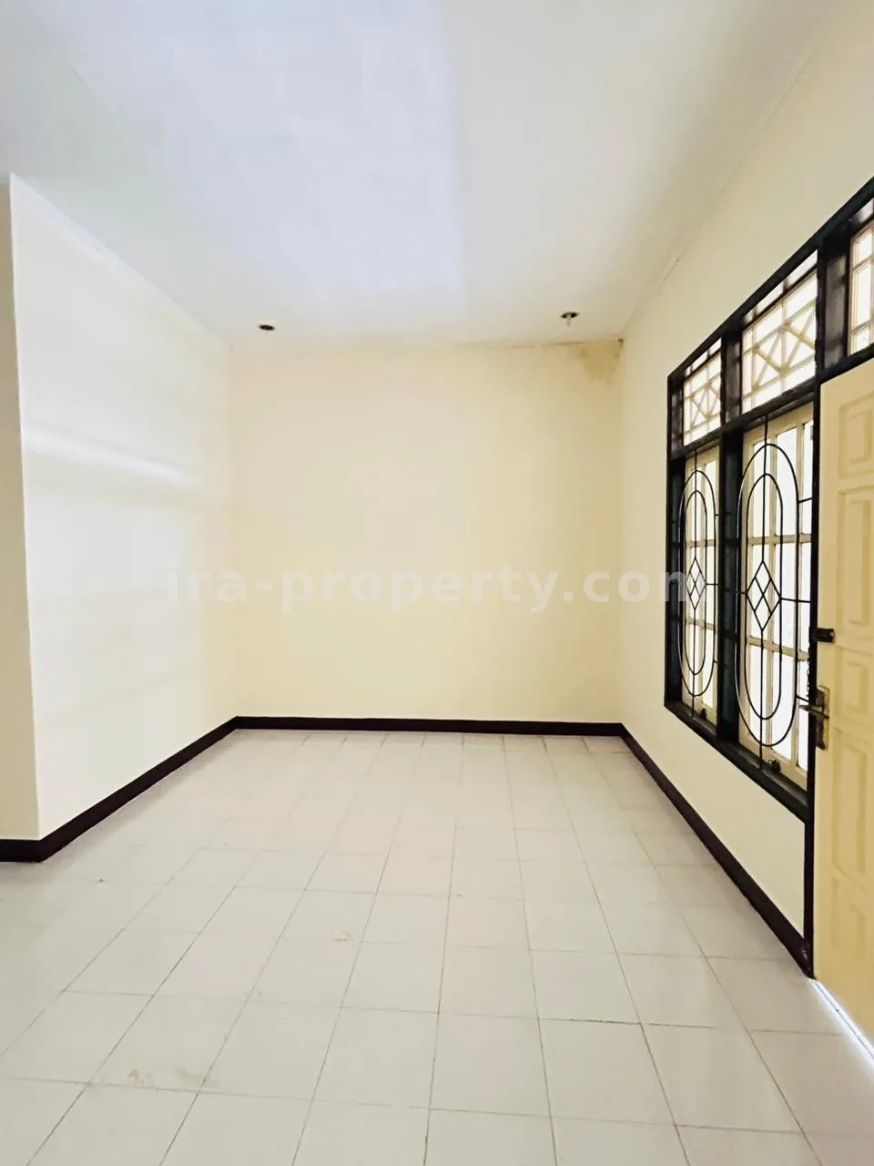 Rumah Keluarga 3 Kamar di Bumi Selaparang Asri, Rembiga - 1025 - 9
