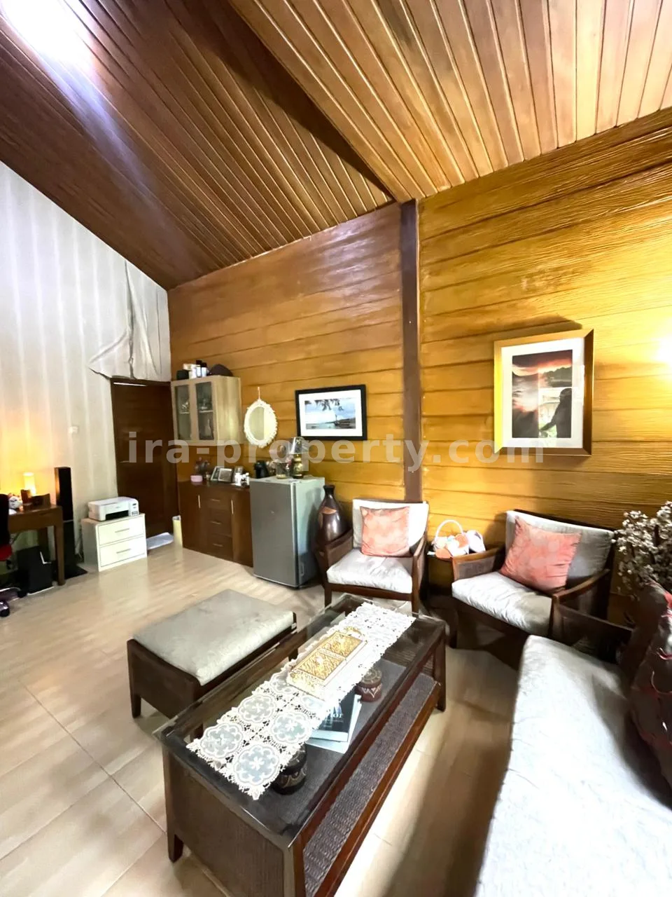 Mansion Mewah 7 Kamar dengan Kolam Renang di Mataram - 1016 - 14