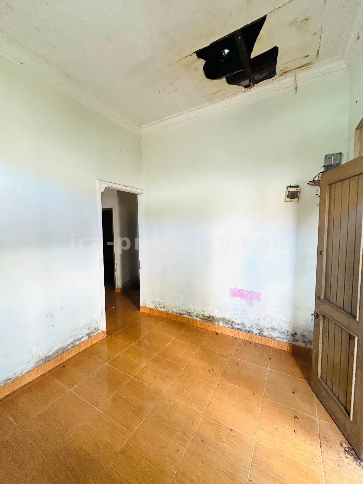 Rumah untuk Dijual di Jempong, Mataram – Peluang Investasi Asrama Terbaik - 1027 - 3