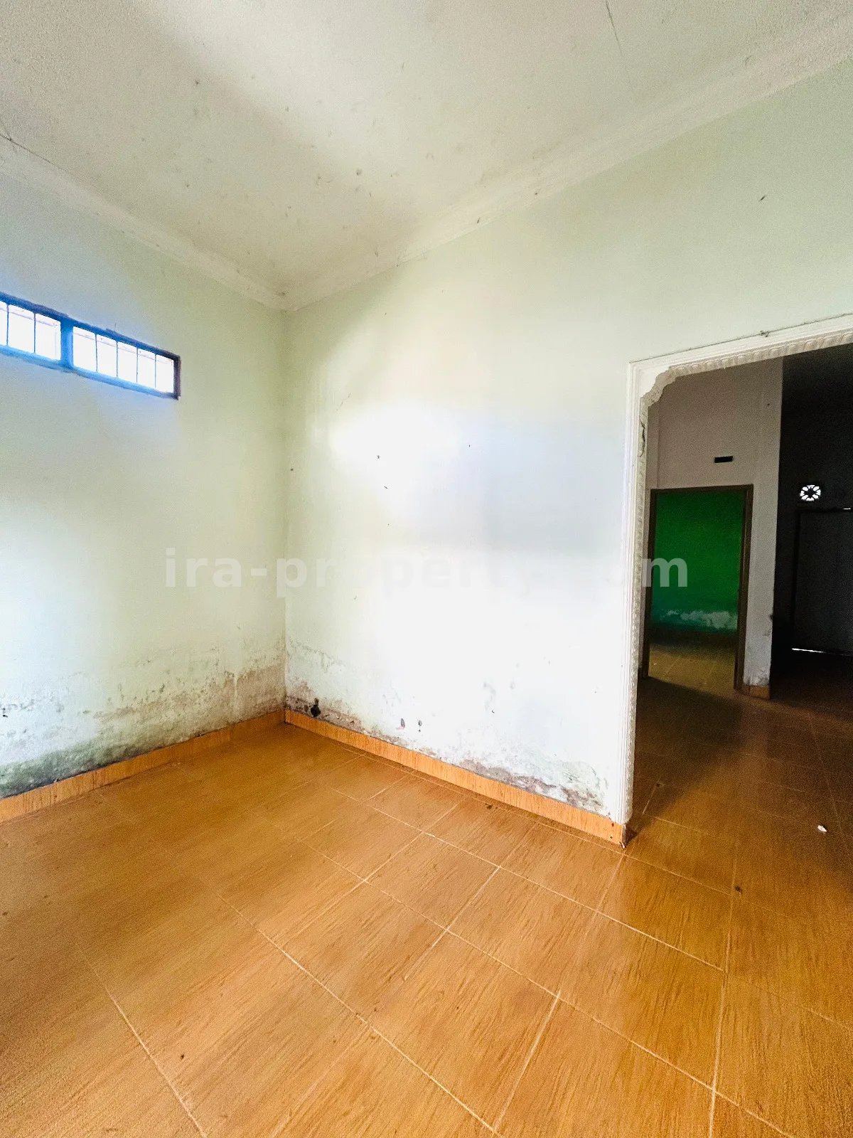 Rumah untuk Dijual di Jempong, Mataram – Peluang Investasi Asrama Terbaik - 1027 - 4