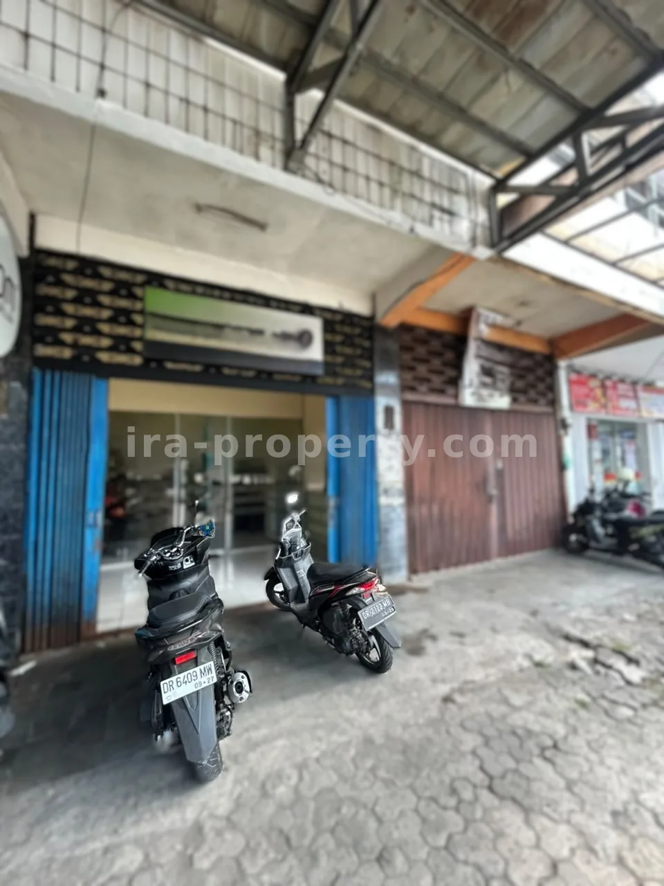 3 Rumah Dagang untuk Dijual Dekat Museum Seruni, Mataram – Peluang Bisnis & Investasi Utama - 190 - 3