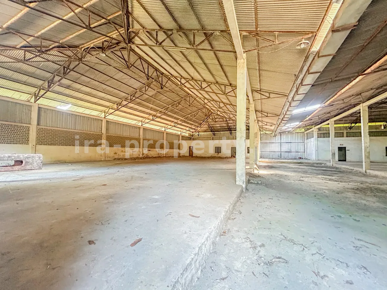 GUDANG & KOMPLEKS KANTOR Dijual di Banyumulek – Pusat Logistik Strategis Dekat Mataram