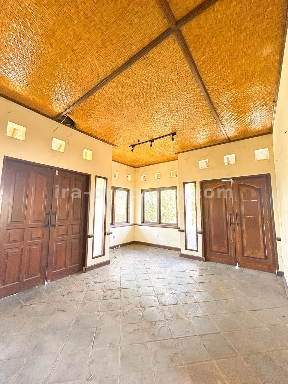 Warehouse & Office Complex for Sale in Banyumulek – Strategic Logistics Hub Near Mataram - 82 - 21