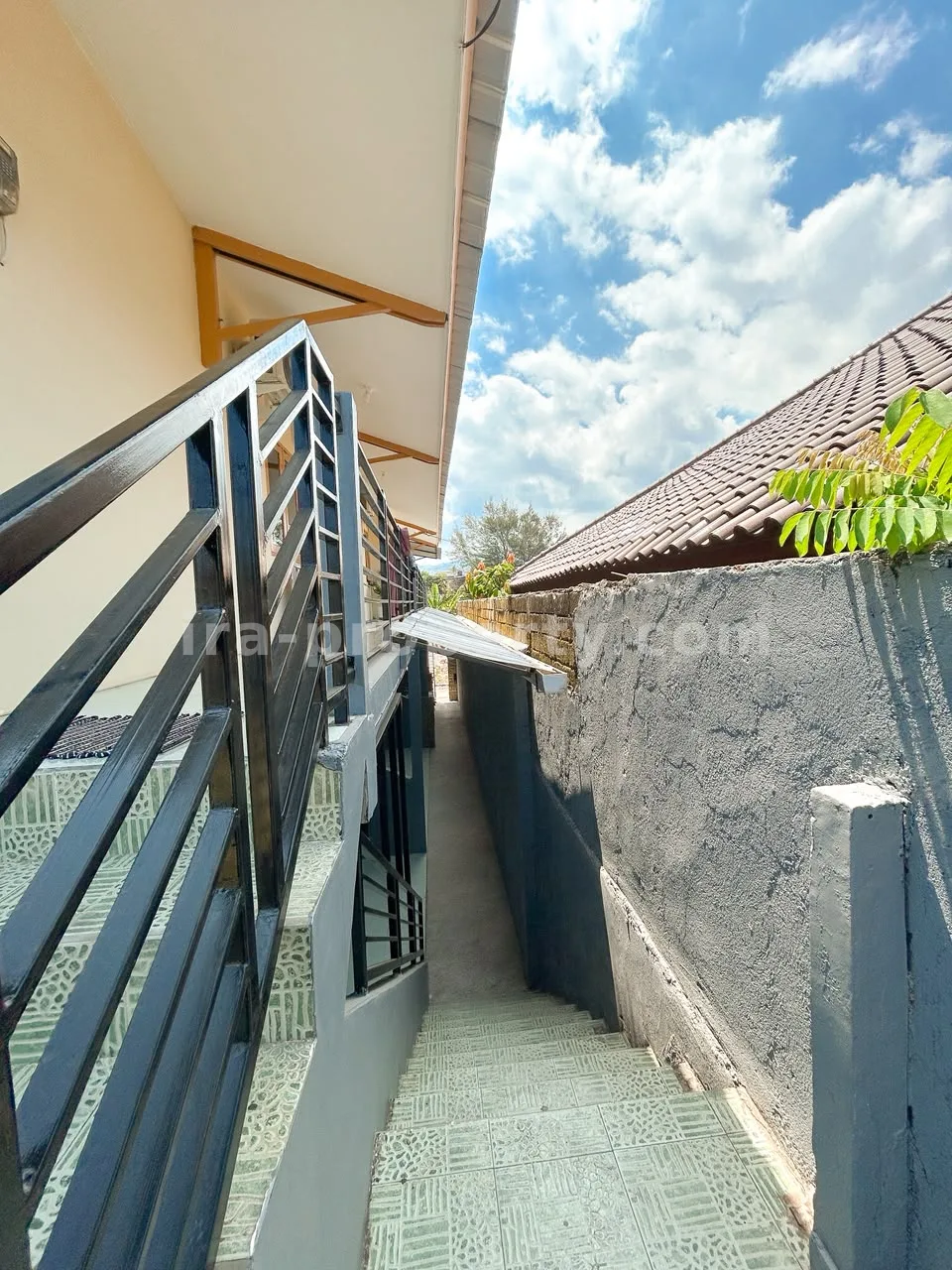 Kost 2 Lantai Siap Operasi di Batu Layar Dekat Senggigi - 1037 - 6