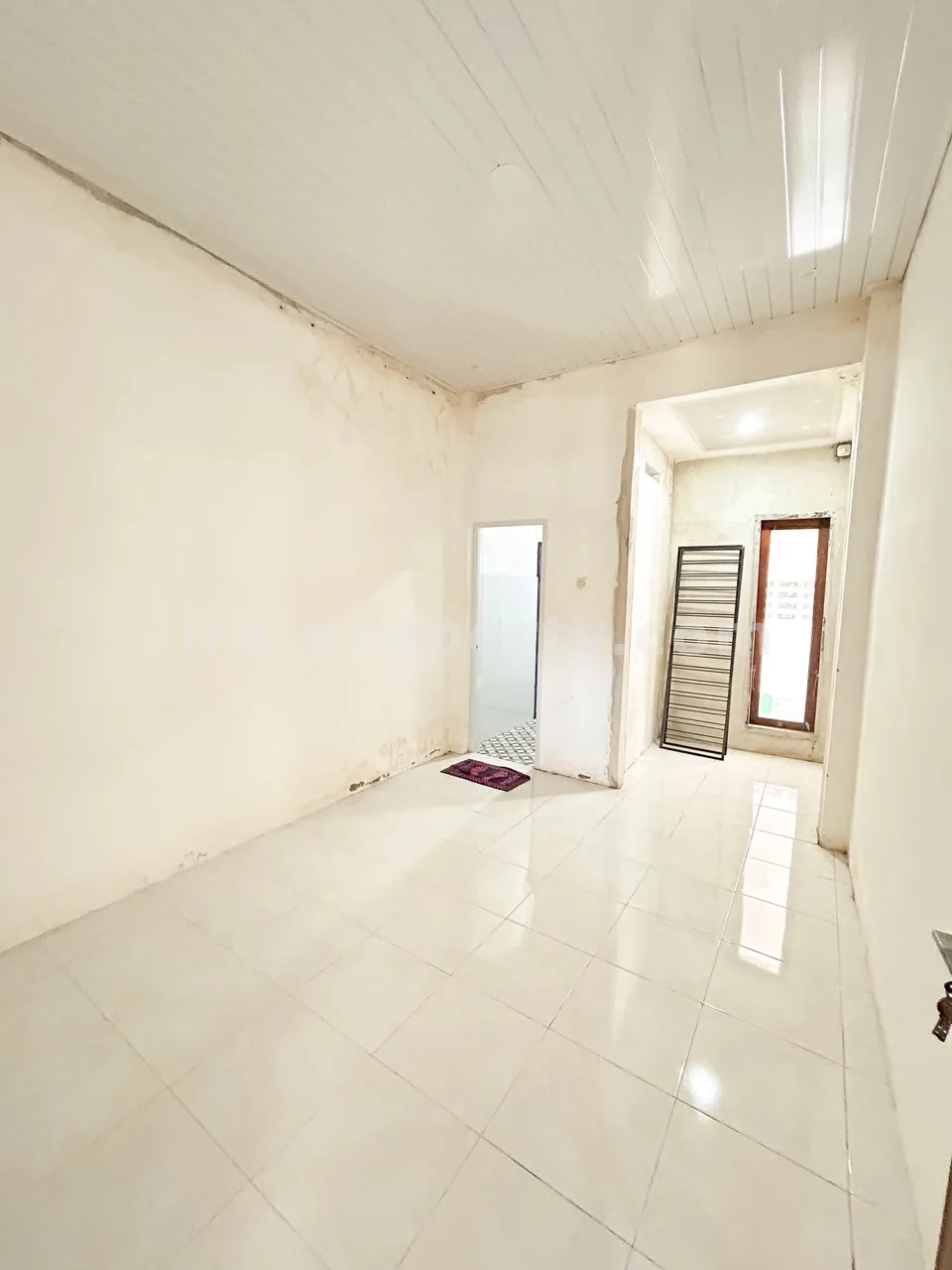 Rumah Dijual di Kompleks Perumahan Privat Dekat Rembiga, Mataram - 1038 - 16