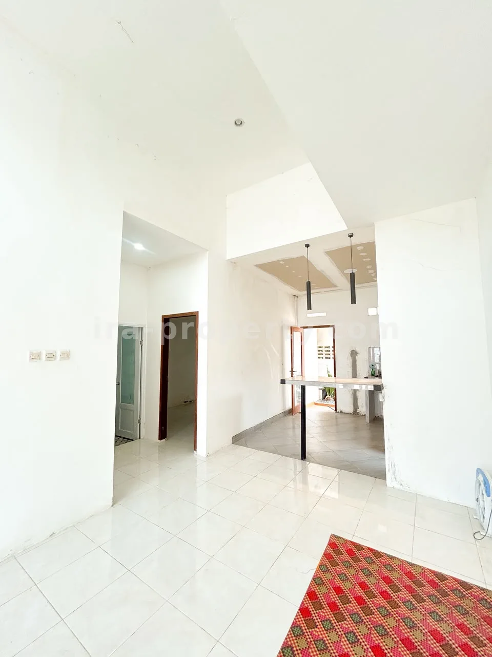 Rumah Dijual di Kompleks Perumahan Privat Dekat Rembiga, Mataram - 1038 - 3