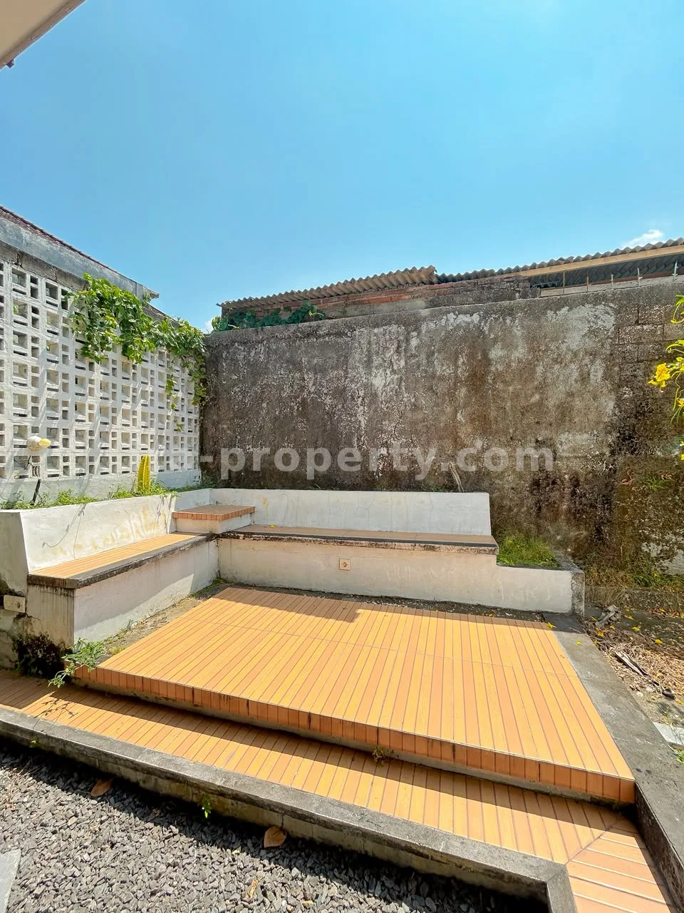 Rumah Dijual di Kompleks Perumahan Privat Dekat Rembiga, Mataram - 1038 - 7