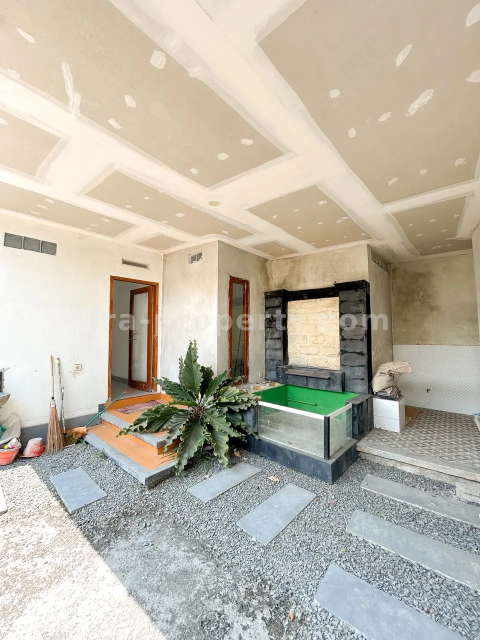 Rumah Dijual di Kompleks Perumahan Privat Dekat Rembiga, Mataram - 1038 - 8