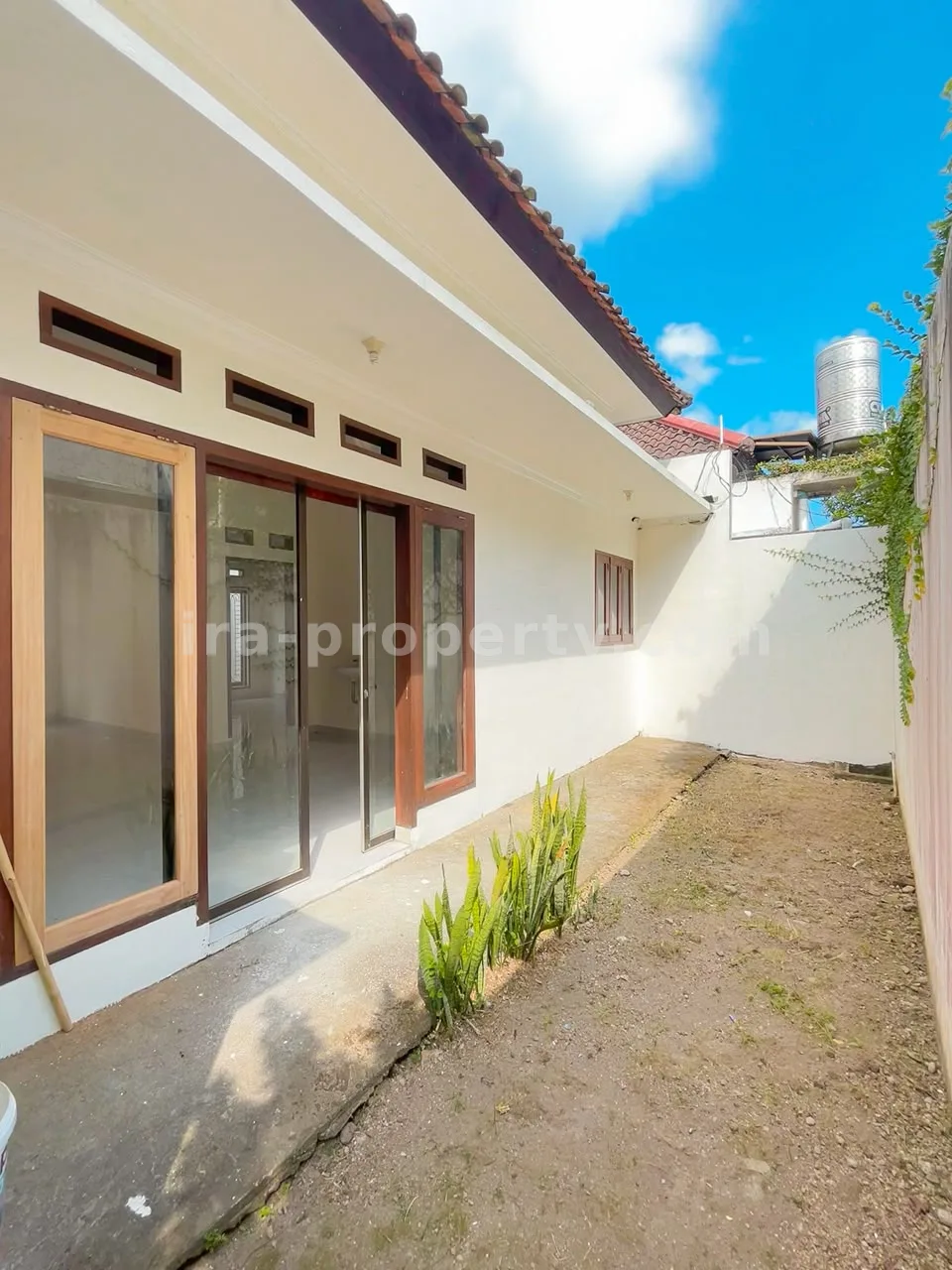 Rumah Strategis di Senteluk, Batu Layar, Dekat Hotel Jayakarta - 1032 - 5