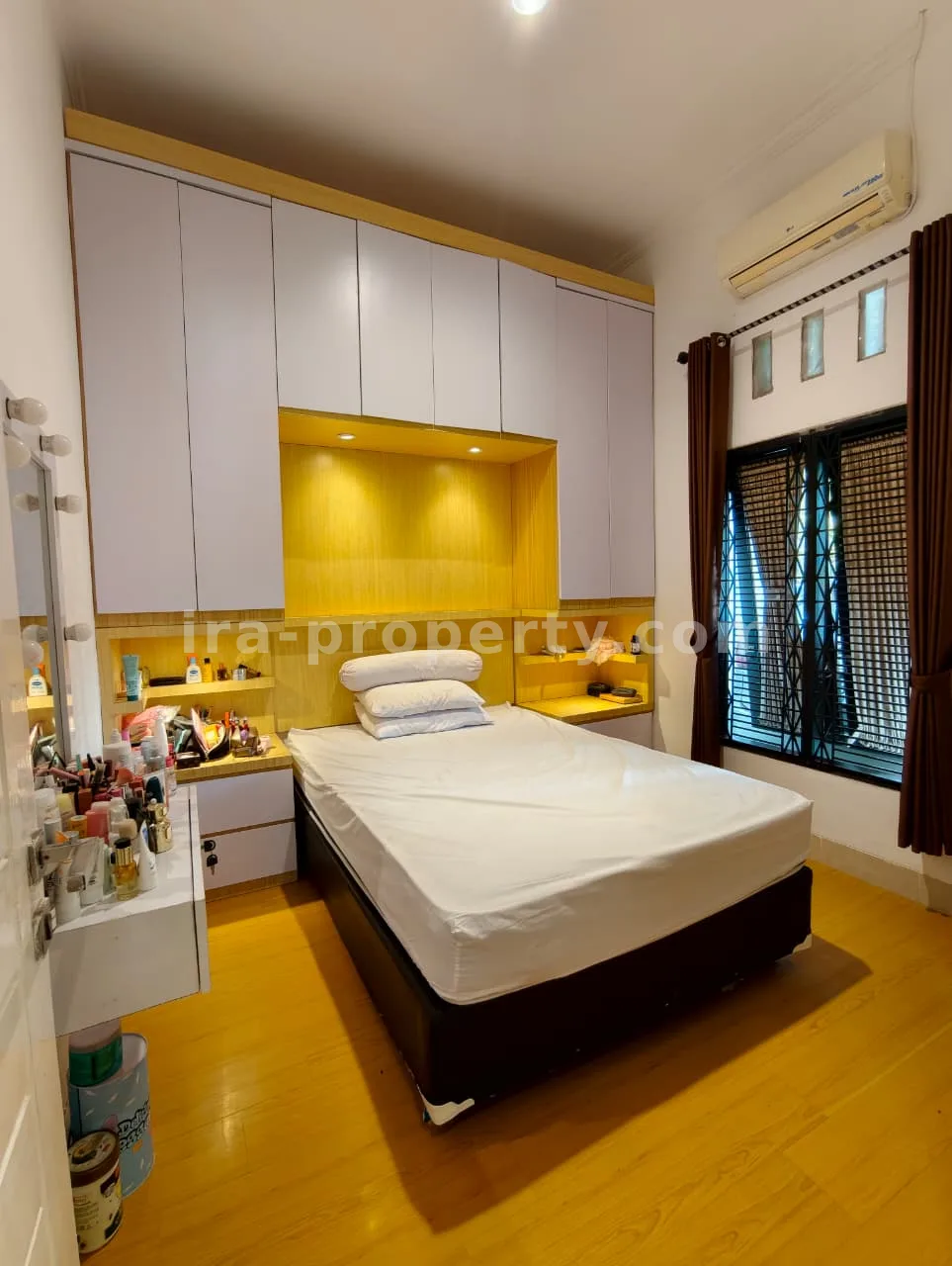 Luxury Villa-Style House for Sale in Pagutan, Mataram – Premium Fully Furnished Residence - 1034 - 3