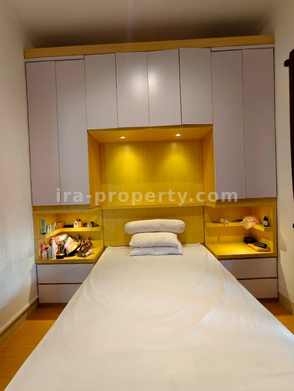 Luxury Villa-Style House for Sale in Pagutan, Mataram – Premium Fully Furnished Residence - 1034 - 5