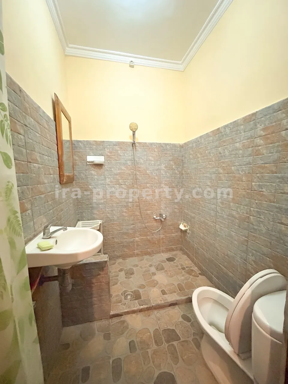 Rumah Gaya Vila untuk Dijual di Green Valley Senggigi – Kolam Renang Pribadi & Hunian Tropis - 453-2 - 10