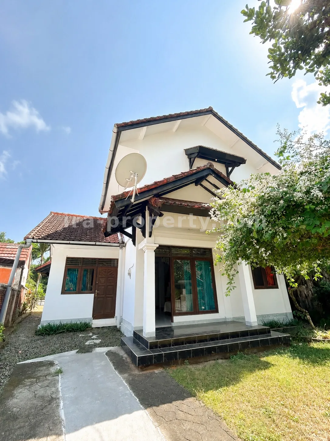 Rumah Gaya Vila untuk Dijual di Green Valley Senggigi – Properti 4 Kamar Tidur Luas - 454-2 - 1