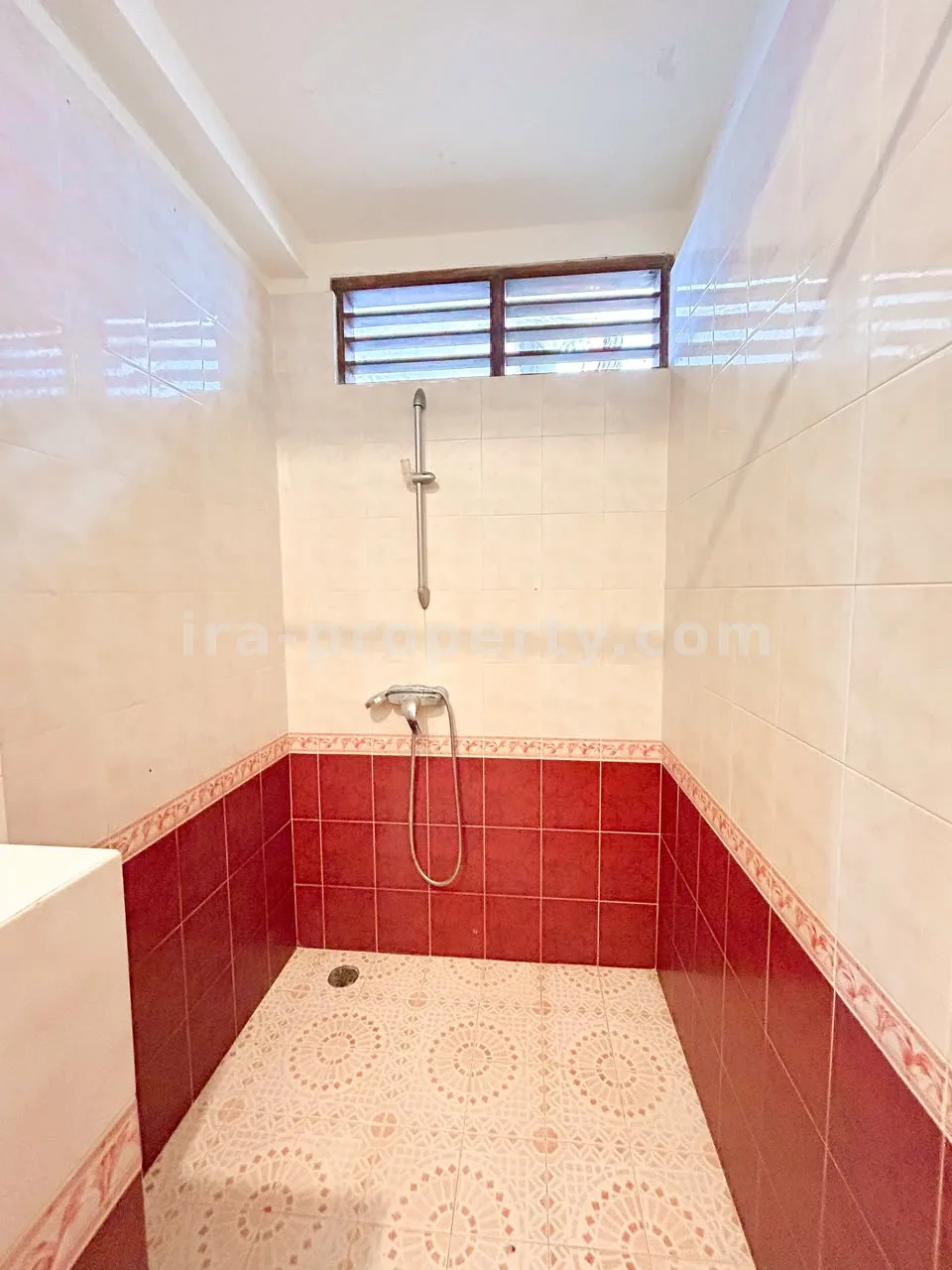 Rumah Gaya Vila untuk Dijual di Green Valley Senggigi – Properti 4 Kamar Tidur Luas - 454-2 - 7