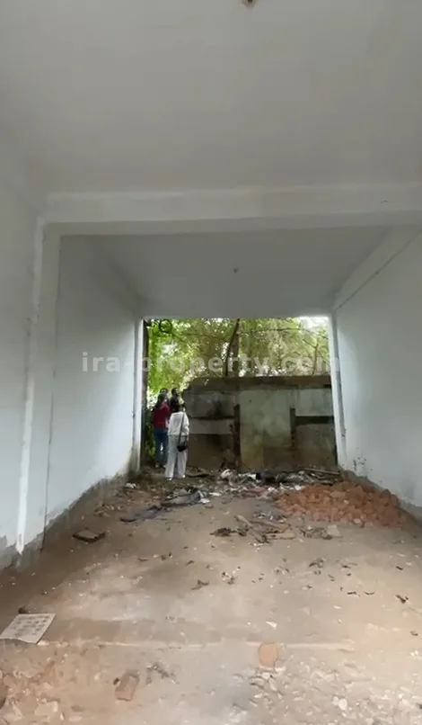 3 Rumah Dagang + Tanah Belakang Luas untuk Dijual di Pusat Mataram - 193 - 4
