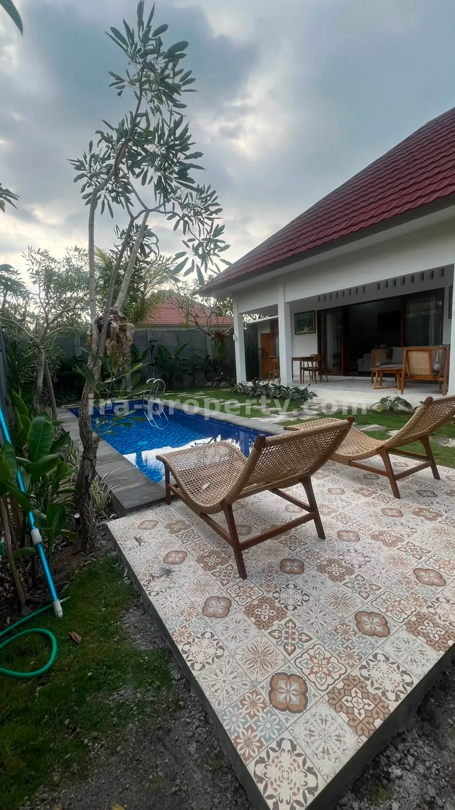 Villa dengan Kolam Renang Pribadi di Gunung Sari, Lombok Barat - 456 - 10