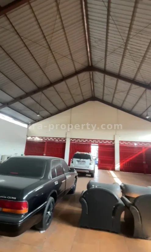 Showroom, Ruko & Gudang untuk Dijual di Cakranegara, Mataram - 194 - 2