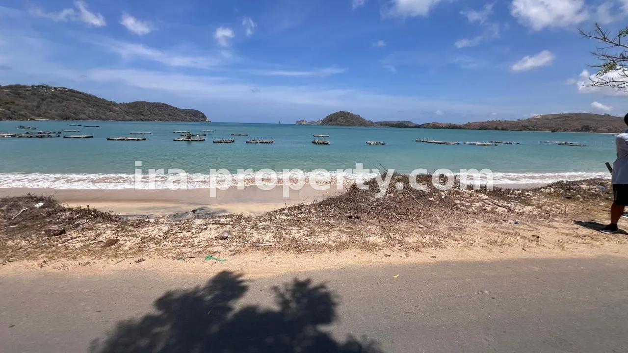 Tanah · Kuta Mandalika · foto 1 dari 5 Tanah Pantai di Bumbang, dekat Kuta Mandalika - 473 - 1