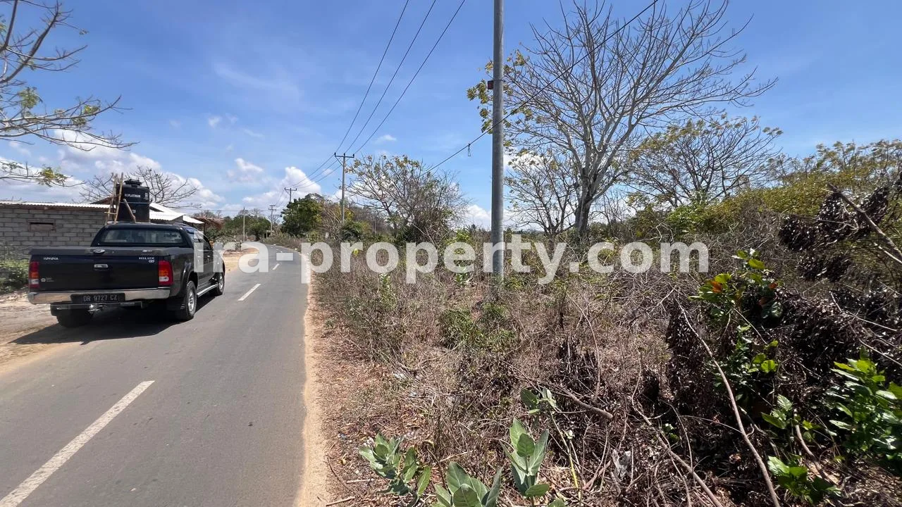 Tanah · Kuta Mandalika · foto 4 dari 5 Tanah Pantai di Bumbang, dekat Kuta Mandalika - 473 - 4