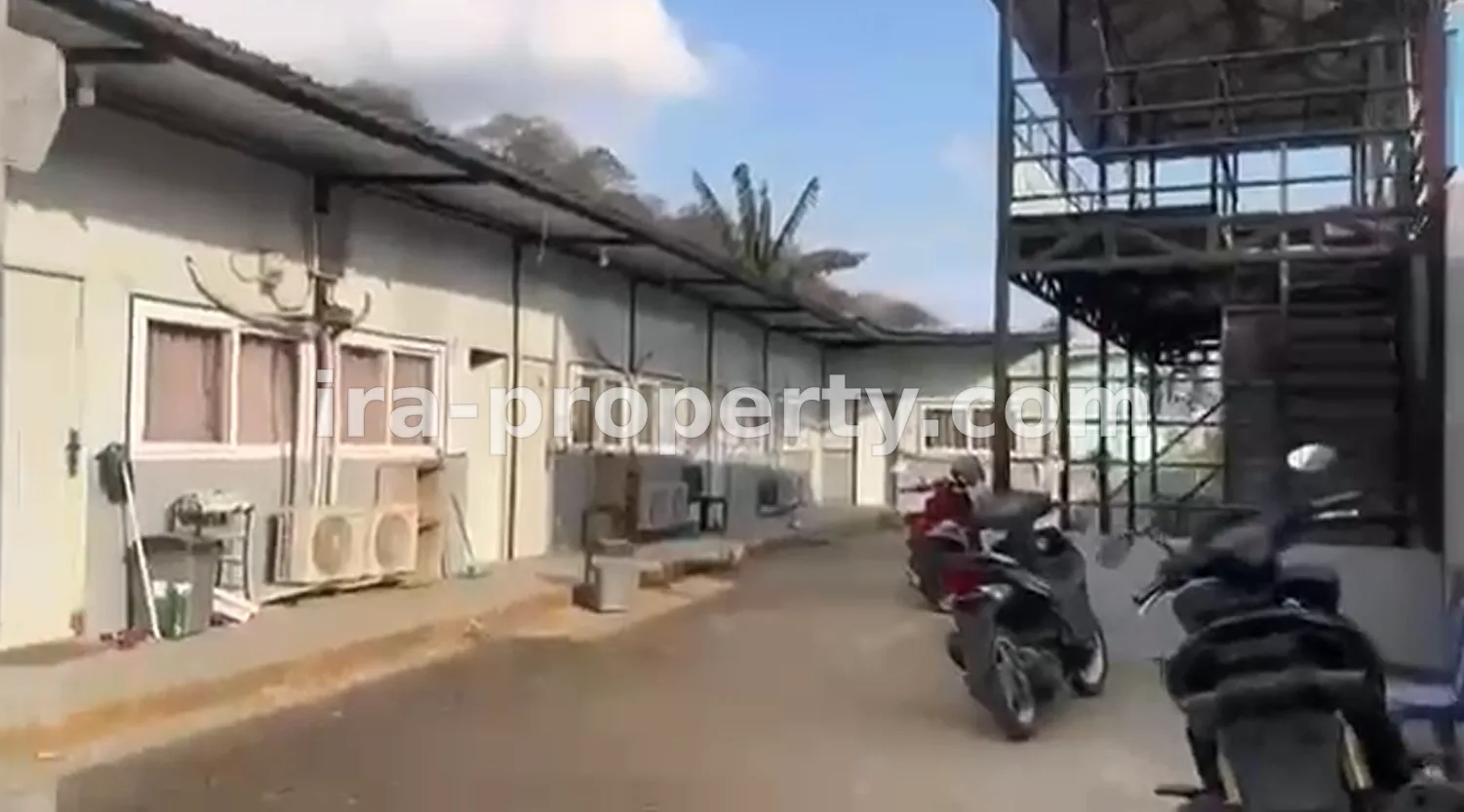 Dijual Gudang dan mess karyawan di Maluk Sumbawa - 162-2 - 1
