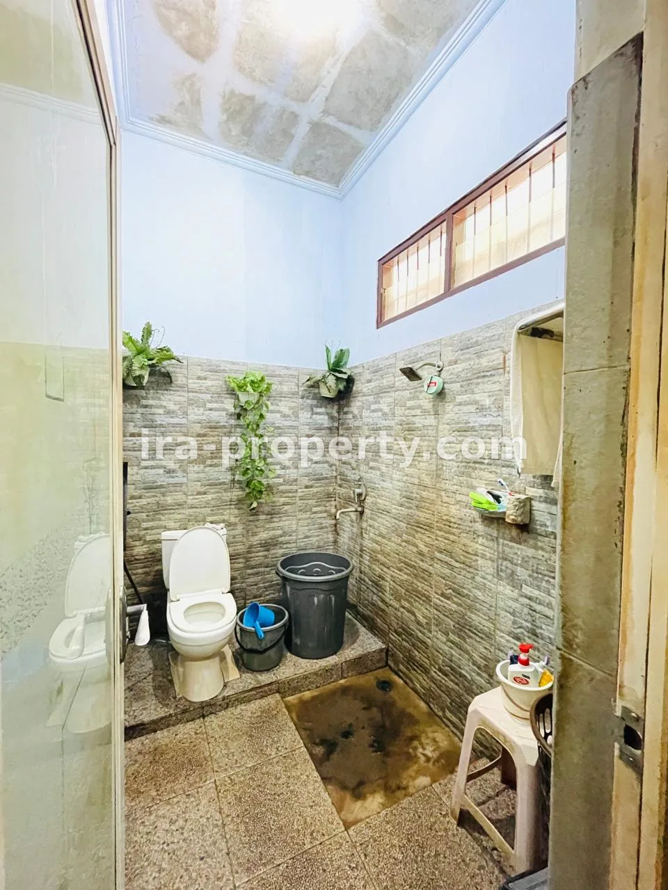 Prestigious Family Home in Taman Indah – Directly Opposite Lombok Epicentrum Mall - 1020 - 5