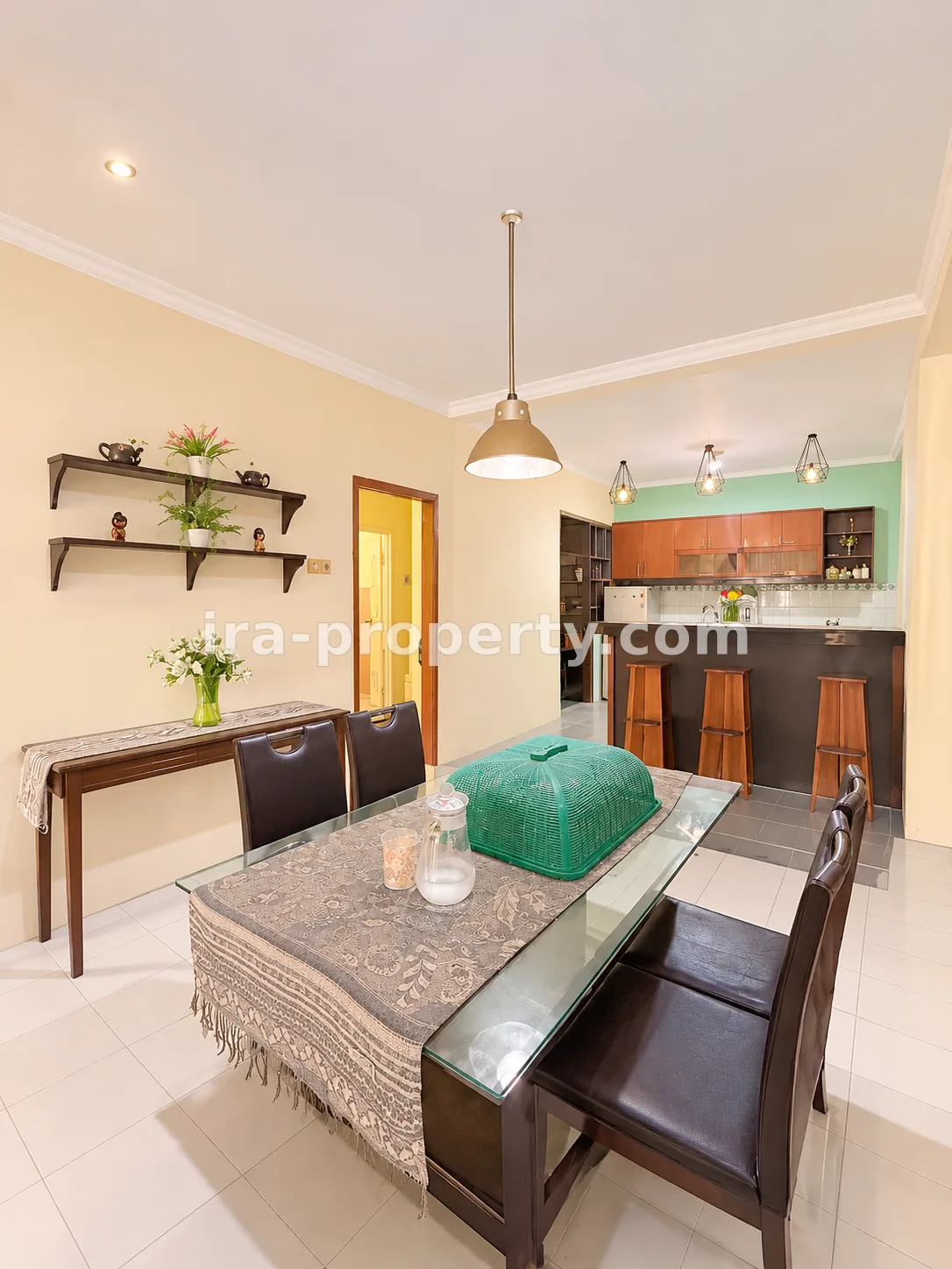 Rumah · Kota Mataram · foto 5 dari 9 Rumah 2 lt di BTN Sweta - 1054 - 5