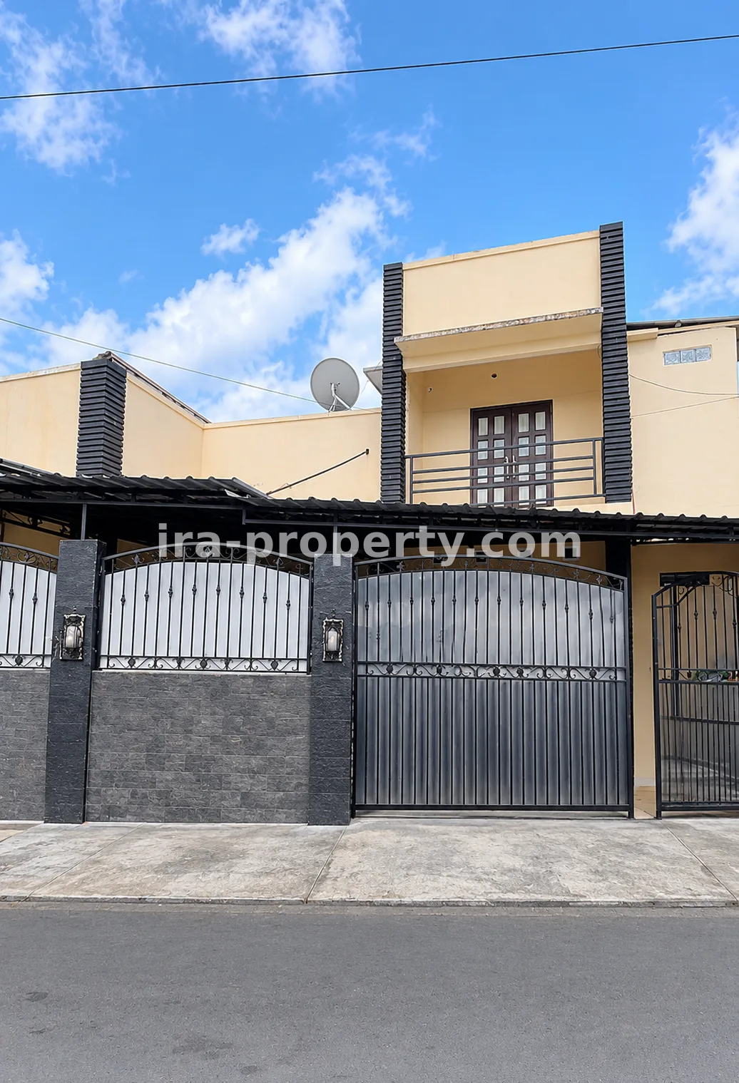 Rumah · Kota Mataram · foto 1 dari 9 Rumah 2 lt di BTN Sweta - 1054 - 1