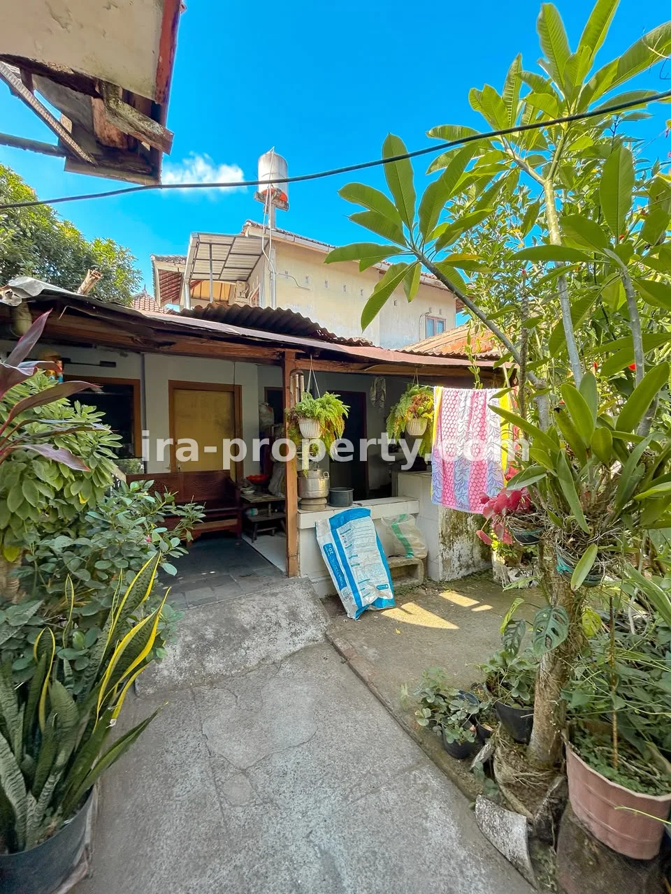 House for sale near Catur Street, Warga Mataram neighborhood - 1049 - 15