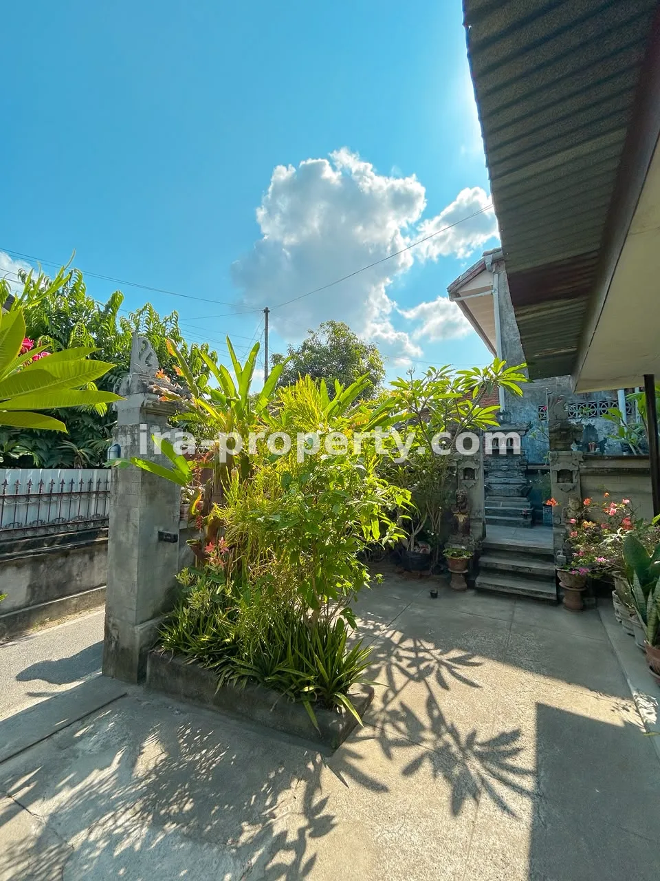 House for sale near Catur Street, Warga Mataram neighborhood - 1049 - 17