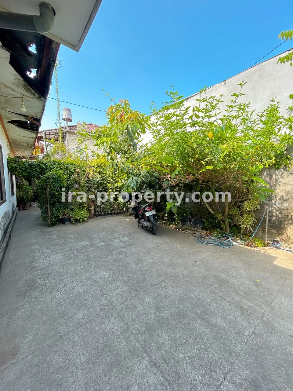 House for sale near Catur Street, Warga Mataram neighborhood - 1049 - 18