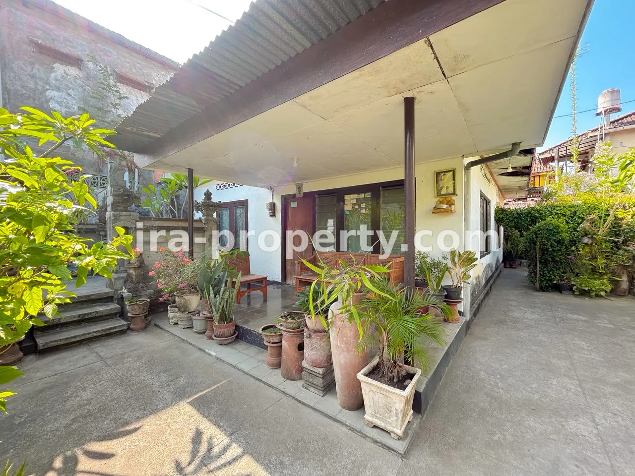House for sale near Catur Street, Warga Mataram neighborhood - 1049 - 6