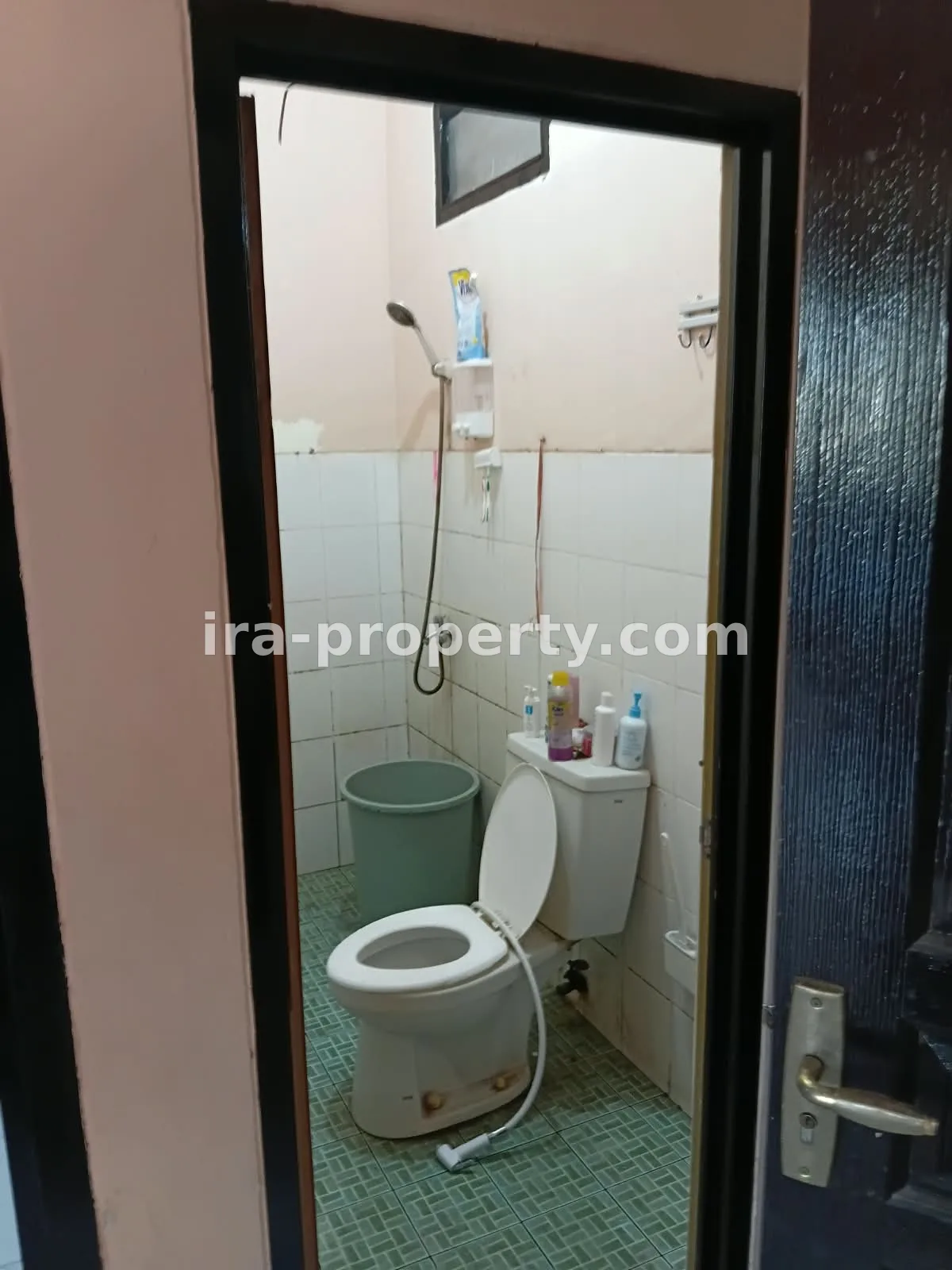 Affordable homes in Lingkar Pratama Complex - 1052 - 7